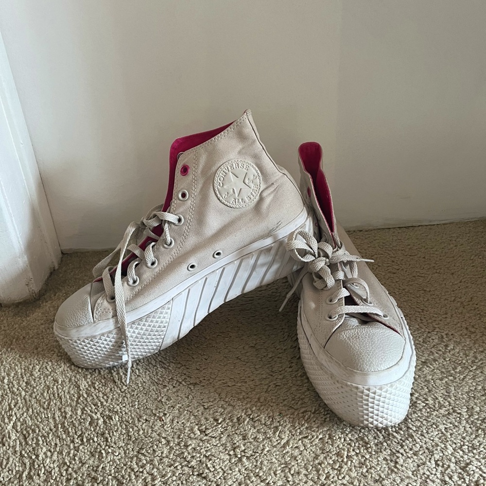 Platform beige converse